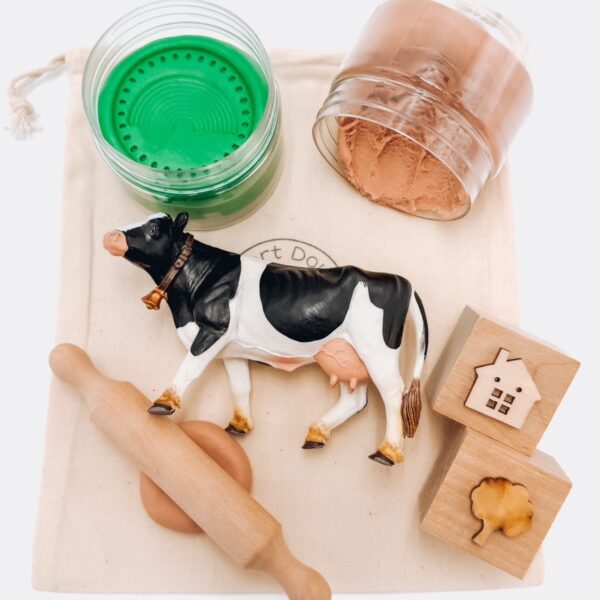 Cow Tiny Tots Kit