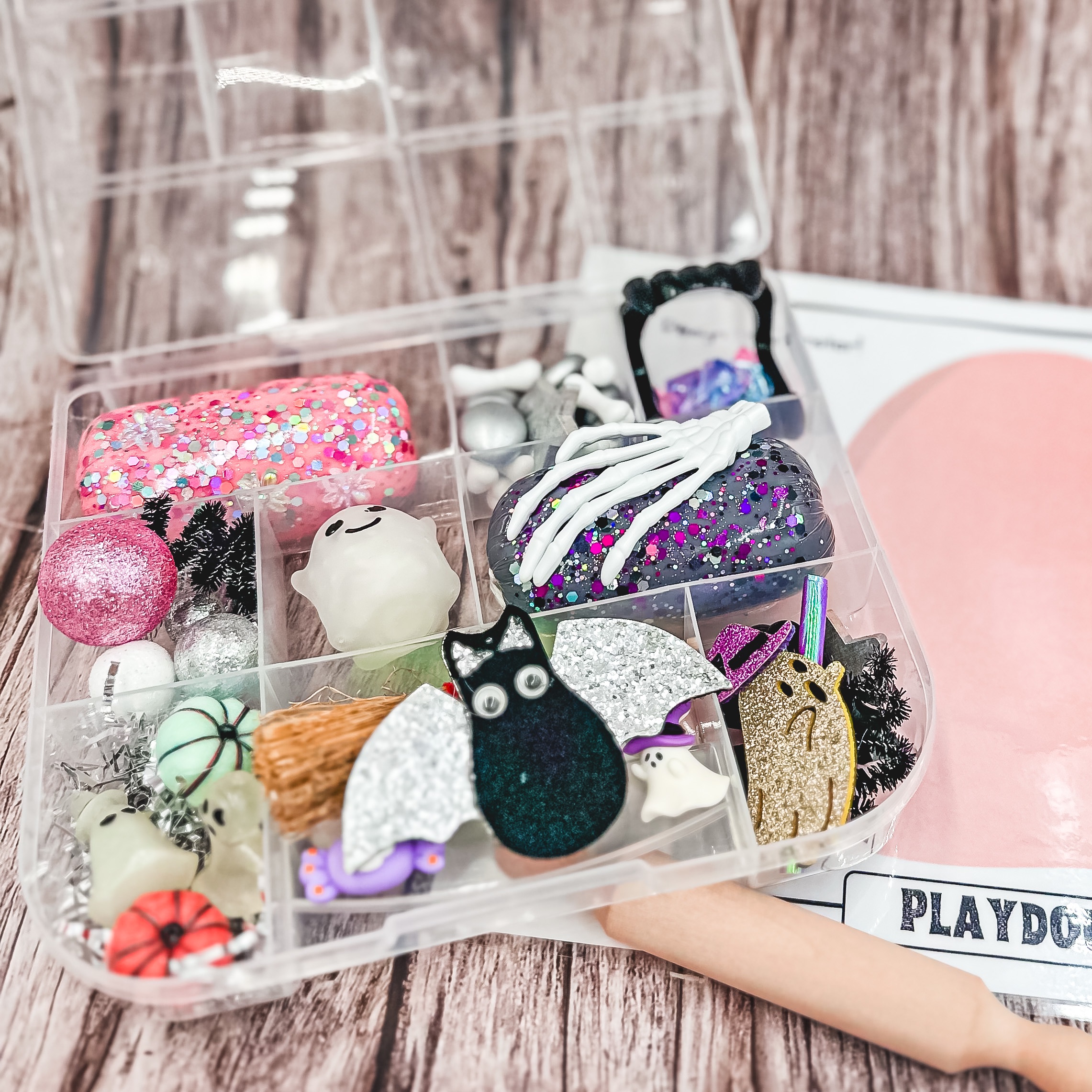 Spooky Midi Playdough Kit