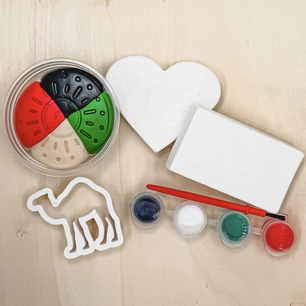 Kuwait National Day Paint & Playdough Giveaway